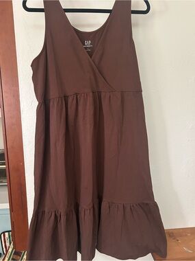GAP maternity Brown Sleeveless Tiered V-Neck Dress